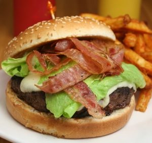 Hamburguesa con Tocineta